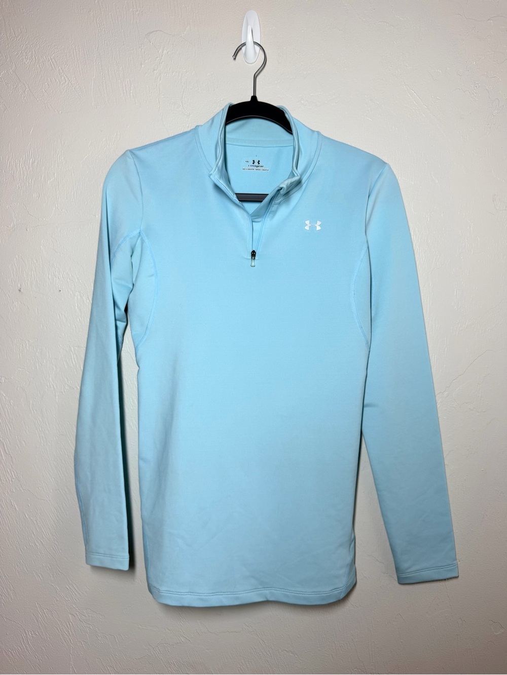 Under Armour Women's Quarter Zip Athletic Top Light Blue Size M NWOT